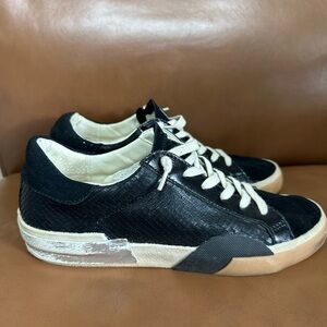 Dolce Vita Zina Sneakers Onyx Embossed Leather